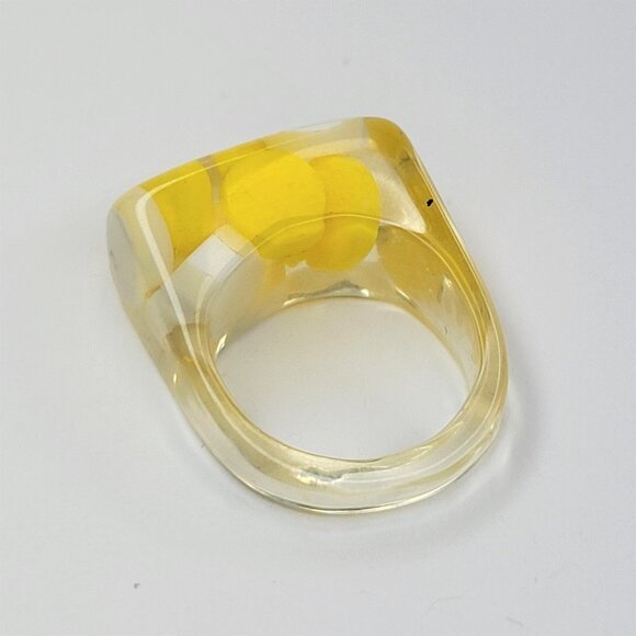 Lucite Resin Ring Yellow and White Clear See Through Rectangular Ring - Picture 8 of 10